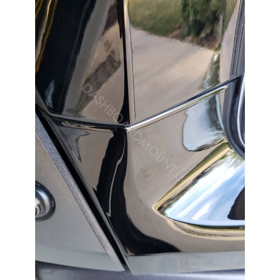 Antiscratch piano finish door handles for Nissan Pathfinder (C pillar)